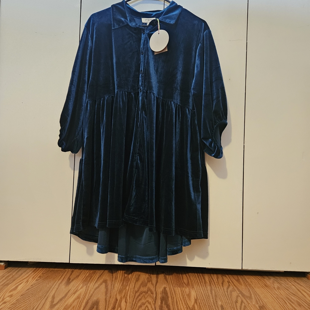 Umgee Navy Velvet Collared Shirt